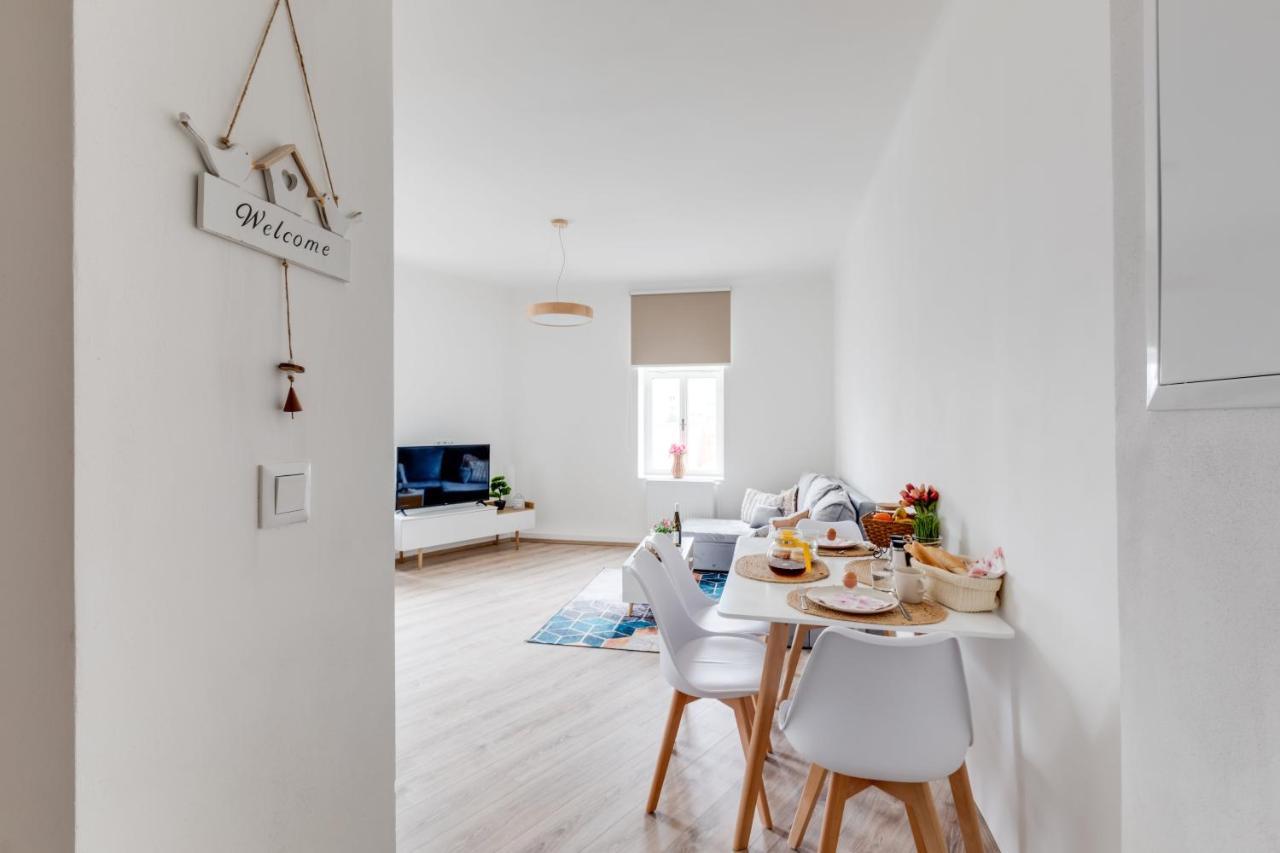 Modern, Bright And Spacious Apartment Prag Dış mekan fotoğraf