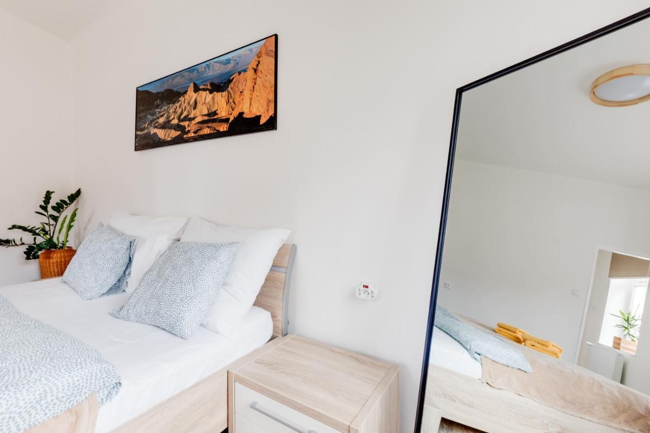 Modern, Bright And Spacious Apartment Prag Dış mekan fotoğraf