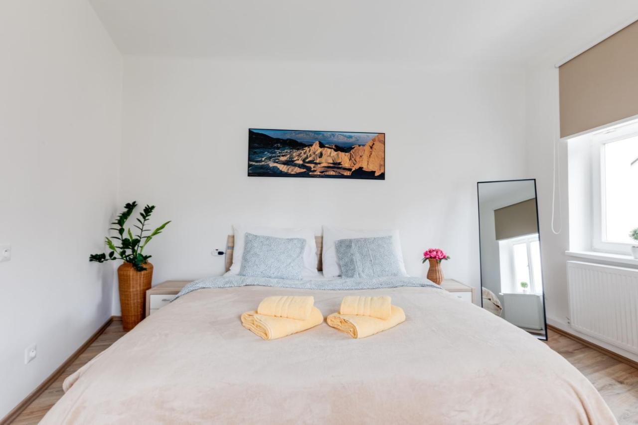 Modern, Bright And Spacious Apartment Prag Dış mekan fotoğraf