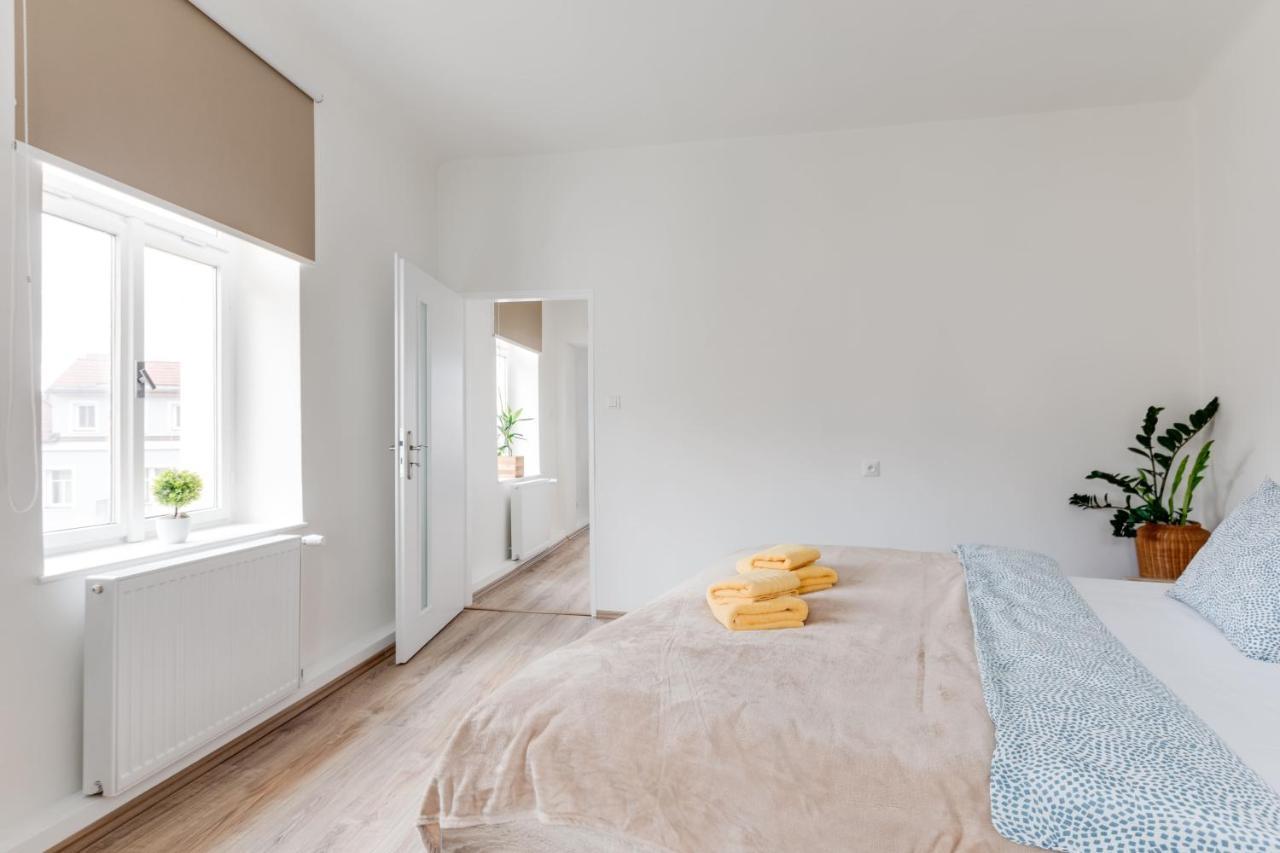 Modern, Bright And Spacious Apartment Prag Dış mekan fotoğraf